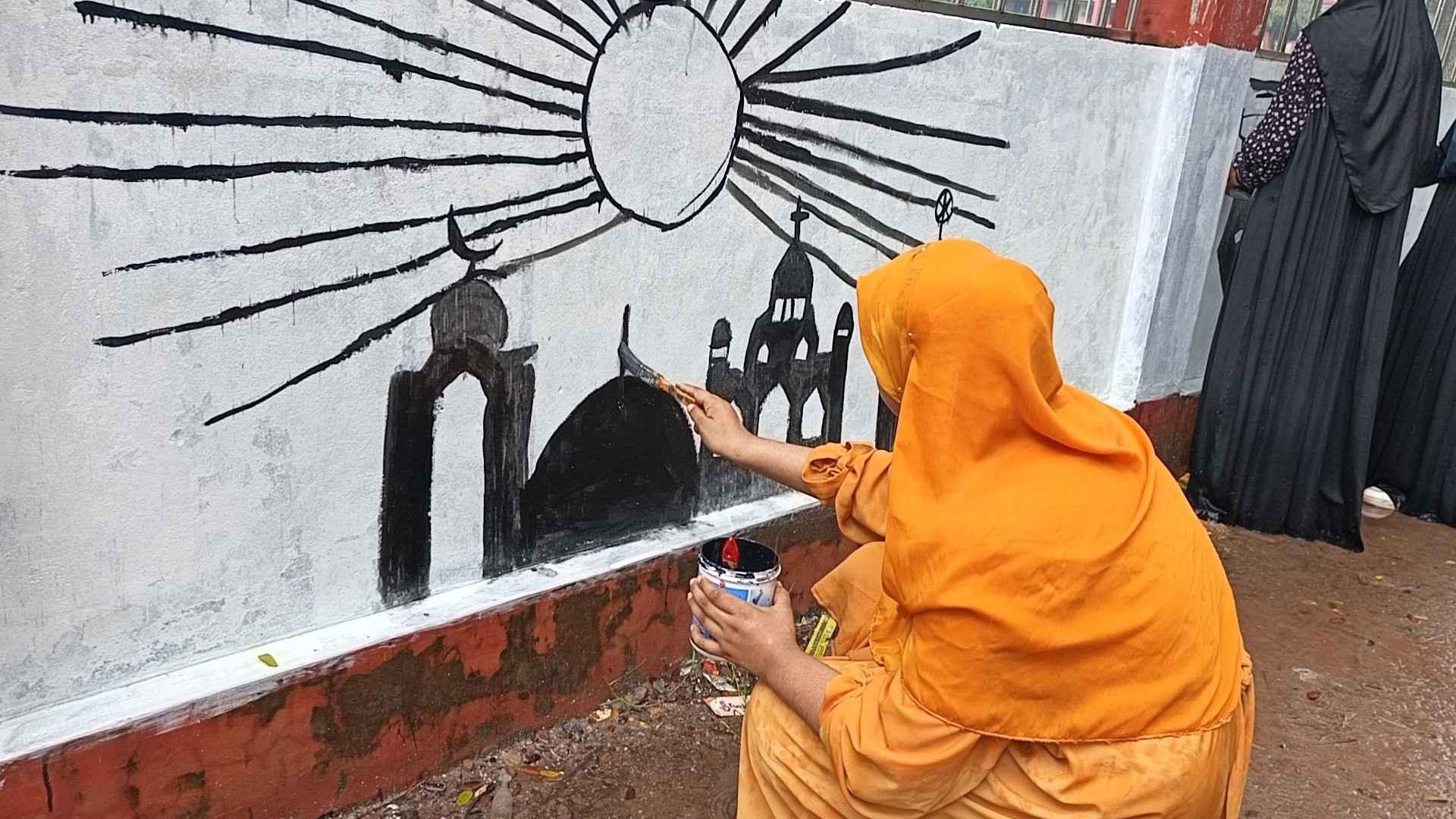 সংযুক্ত ছবি